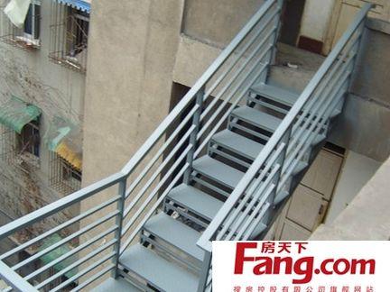钢结构楼梯